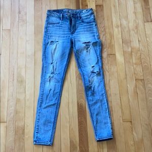 AEO Sky High Ripped Jeggings